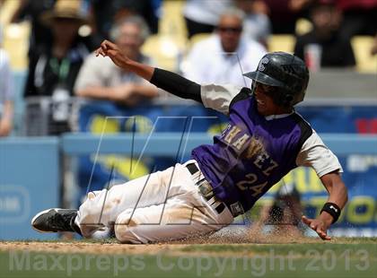 Thumbnail 2 in Van Nuys vs. Chavez (CIF LACS D2 Final) photogallery.