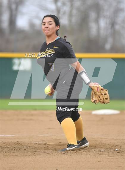 Thumbnail 3 in Channelview vs Brenham (Brenham Tournament) photogallery.