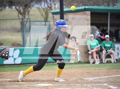 Thumbnail 3 in Channelview vs Brenham (Brenham Tournament) photogallery.