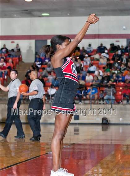 Thumbnail 3 in Bowie vs. Cedar Hill (5A Regional Semifinal Playoff) photogallery.