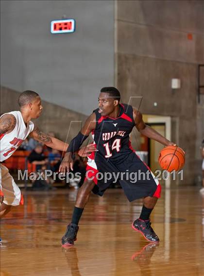 Thumbnail 3 in Bowie vs. Cedar Hill (5A Regional Semifinal Playoff) photogallery.