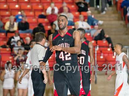 Thumbnail 1 in Bowie vs. Cedar Hill (5A Regional Semifinal Playoff) photogallery.