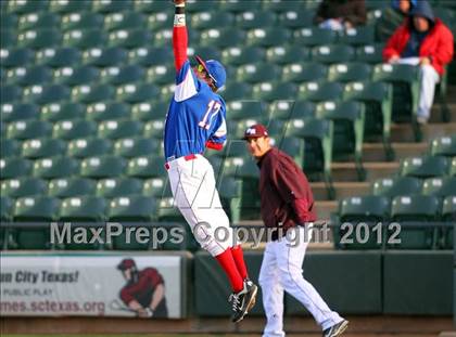 Thumbnail 1 in Round Rock vs. Waco Midway (Rock Hardball Classic)  photogallery.