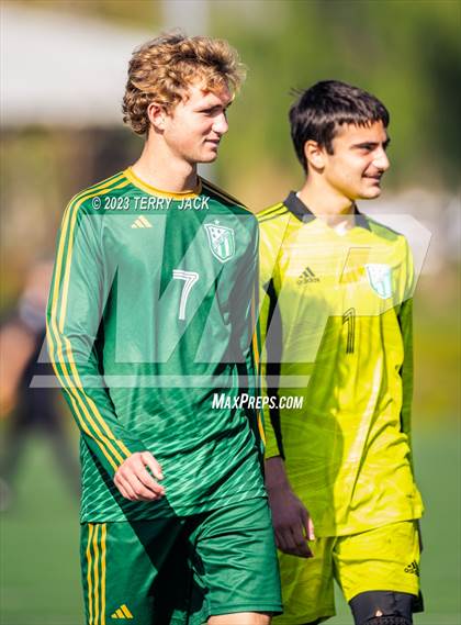 Thumbnail 1 in Edison vs. Millikan photogallery.
