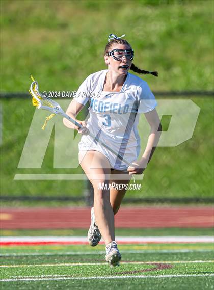 Thumbnail 2 in Medfield vs. Newburyport (MIAA Division 3 Final) photogallery.