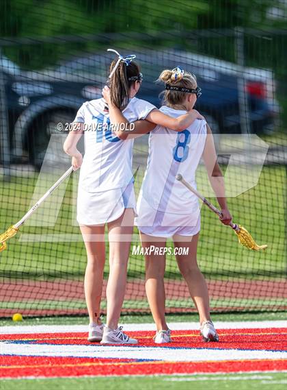 Thumbnail 2 in Medfield vs. Newburyport (MIAA Division 3 Final) photogallery.