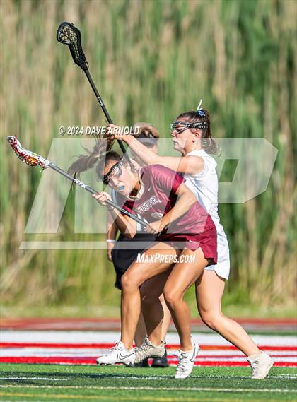 Thumbnail 2 in Medfield vs. Newburyport (MIAA Division 3 Final) photogallery.