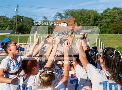 Thumbnail 3 in Medfield vs. Newburyport (MIAA Division 3 Final) photogallery.