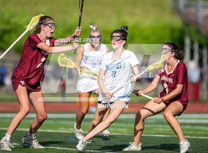 Thumbnail 2 in Medfield vs. Newburyport (MIAA Division 3 Final) photogallery.