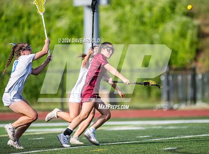 Thumbnail 2 in Medfield vs. Newburyport (MIAA Division 3 Final) photogallery.