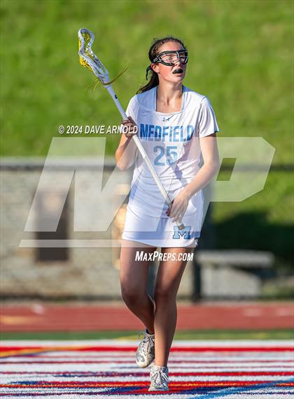 Thumbnail 3 in Medfield vs. Newburyport (MIAA Division 3 Final) photogallery.