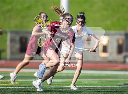 Thumbnail 2 in Medfield vs. Newburyport (MIAA Division 3 Final) photogallery.
