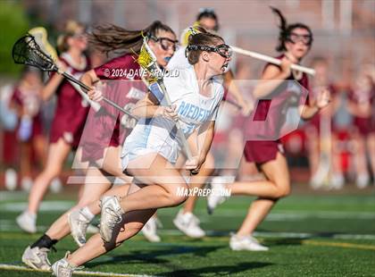 Thumbnail 1 in Medfield vs. Newburyport (MIAA Division 3 Final) photogallery.