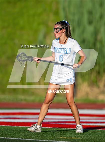 Thumbnail 2 in Medfield vs. Newburyport (MIAA Division 3 Final) photogallery.