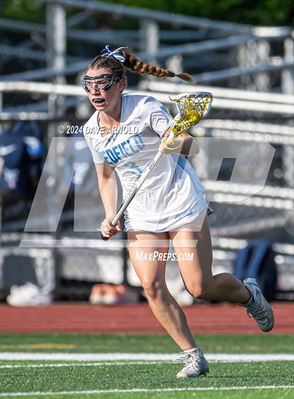 Thumbnail 1 in Medfield vs. Newburyport (MIAA Division 3 Final) photogallery.