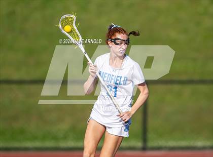 Thumbnail 3 in Medfield vs. Newburyport (MIAA Division 3 Final) photogallery.