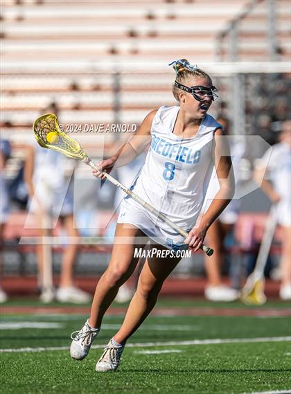 Thumbnail 3 in Medfield vs. Newburyport (MIAA Division 3 Final) photogallery.