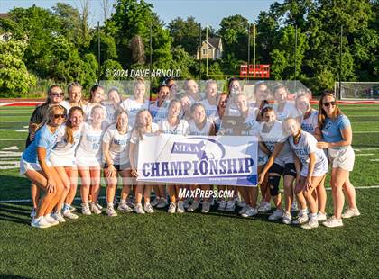 Thumbnail 2 in Medfield vs. Newburyport (MIAA Division 3 Final) photogallery.