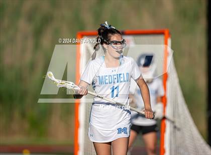 Thumbnail 1 in Medfield vs. Newburyport (MIAA Division 3 Final) photogallery.