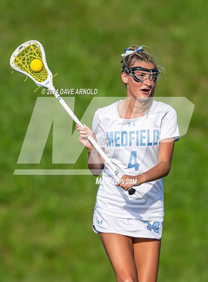 Thumbnail 3 in Medfield vs. Newburyport (MIAA Division 3 Final) photogallery.