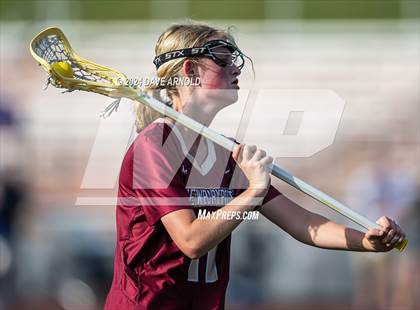 Thumbnail 2 in Medfield vs. Newburyport (MIAA Division 3 Final) photogallery.