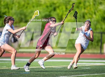 Thumbnail 1 in Medfield vs. Newburyport (MIAA Division 3 Final) photogallery.