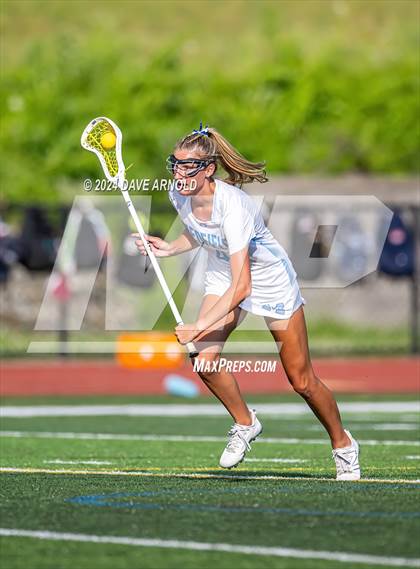 Thumbnail 1 in Medfield vs. Newburyport (MIAA Division 3 Final) photogallery.
