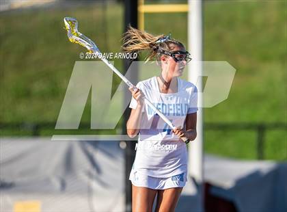 Thumbnail 1 in Medfield vs. Newburyport (MIAA Division 3 Final) photogallery.