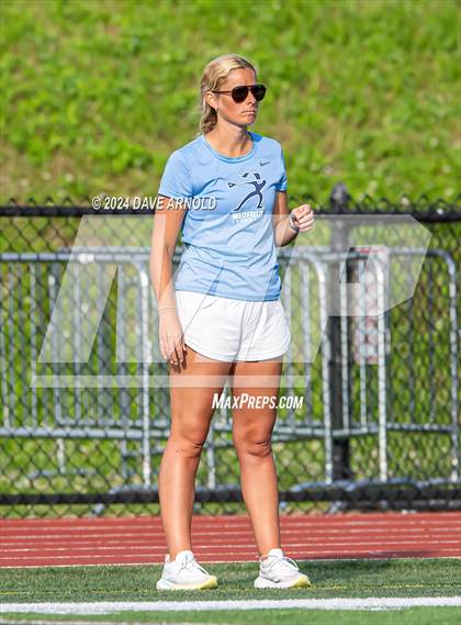 Thumbnail 3 in Medfield vs. Newburyport (MIAA Division 3 Final) photogallery.