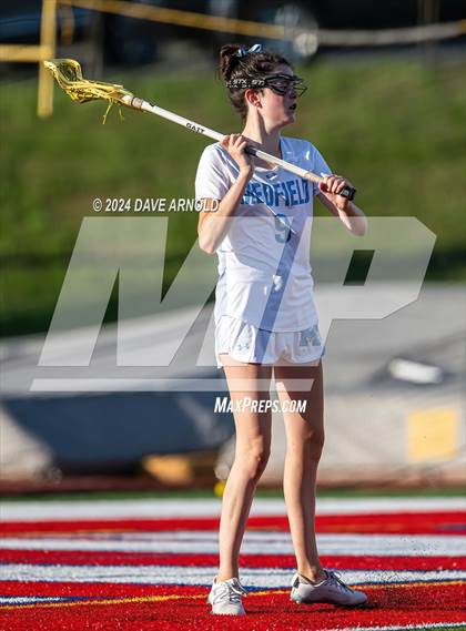 Thumbnail 1 in Medfield vs. Newburyport (MIAA Division 3 Final) photogallery.