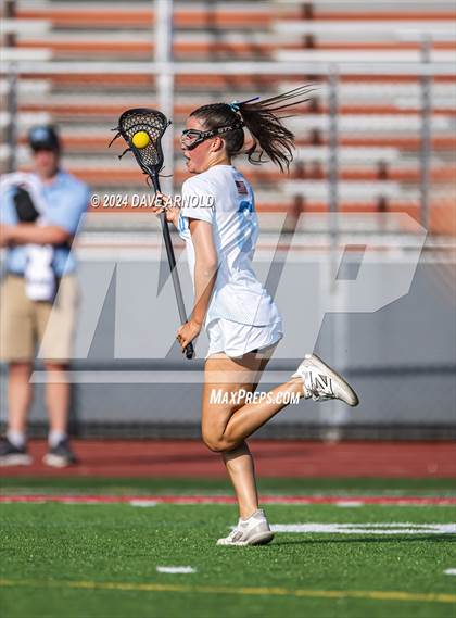 Thumbnail 2 in Medfield vs. Newburyport (MIAA Division 3 Final) photogallery.