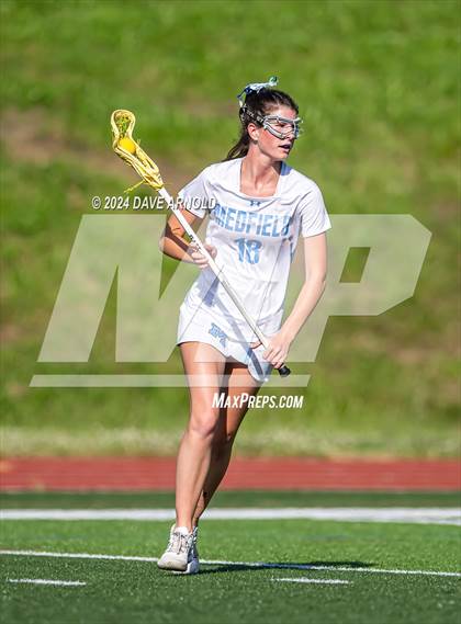 Thumbnail 3 in Medfield vs. Newburyport (MIAA Division 3 Final) photogallery.