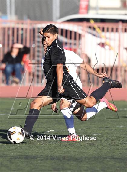 Thumbnail 2 in Granada Hills vs. La Canada photogallery.