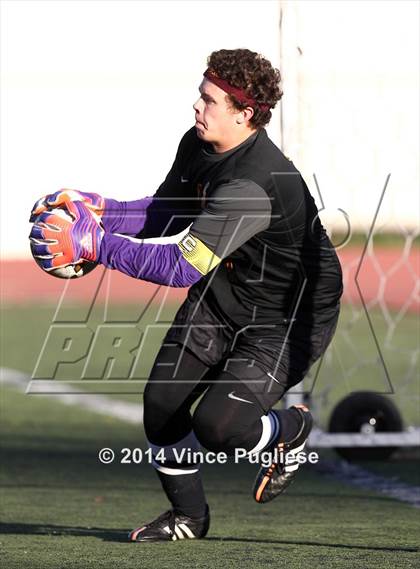 Thumbnail 3 in Granada Hills vs. La Canada photogallery.
