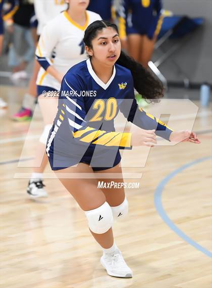 Thumbnail 2 in Vista vs. Moreno Valley (Nike TOC Southwest) photogallery.