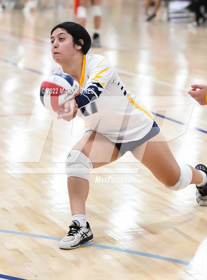 Thumbnail 3 in Vista vs. Moreno Valley (Nike TOC Southwest) photogallery.