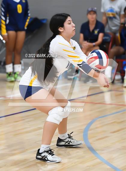 Thumbnail 1 in Vista vs. Moreno Valley (Nike TOC Southwest) photogallery.