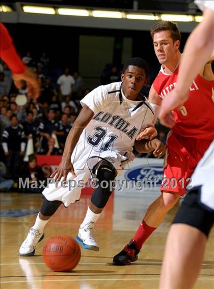 Thumbnail 3 in Mater Dei vs. Loyola (CIF SS D1AA Semifinal) photogallery.