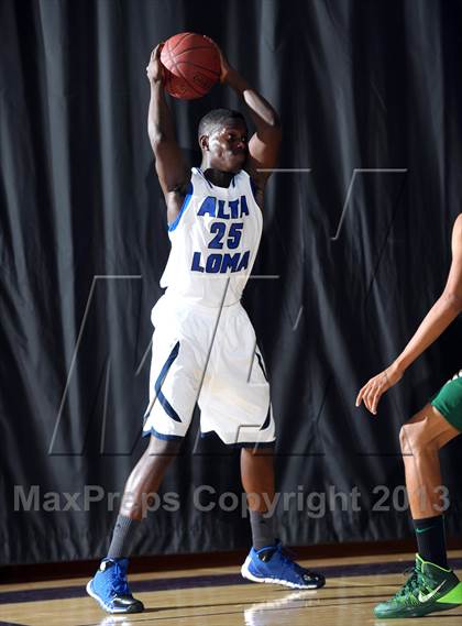 Thumbnail 3 in Alta Loma vs. Lakeside (Inland Empire Classic) photogallery.