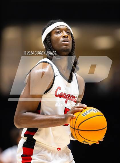 Thumbnail 3 in Riverwood vs Alexander (GHSA 6A State Championship) photogallery.