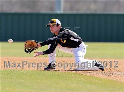 Thumbnail 2 in Crandall vs Rio Vista (Ferris Tournament) photogallery.