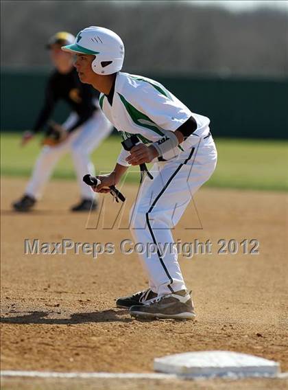 Thumbnail 3 in Crandall vs Rio Vista (Ferris Tournament) photogallery.