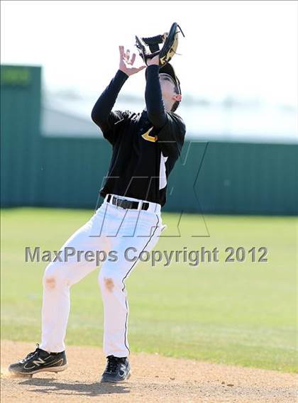 Thumbnail 1 in Crandall vs Rio Vista (Ferris Tournament) photogallery.