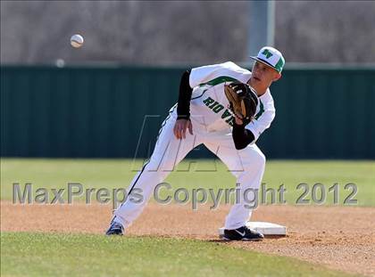 Thumbnail 3 in Crandall vs Rio Vista (Ferris Tournament) photogallery.