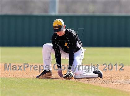 Thumbnail 3 in Crandall vs Rio Vista (Ferris Tournament) photogallery.