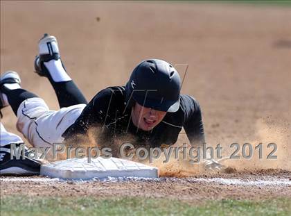 Thumbnail 2 in Crandall vs Rio Vista (Ferris Tournament) photogallery.