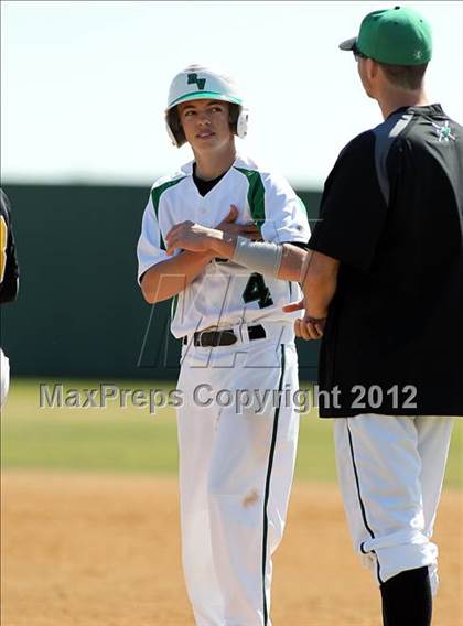 Thumbnail 2 in Crandall vs Rio Vista (Ferris Tournament) photogallery.