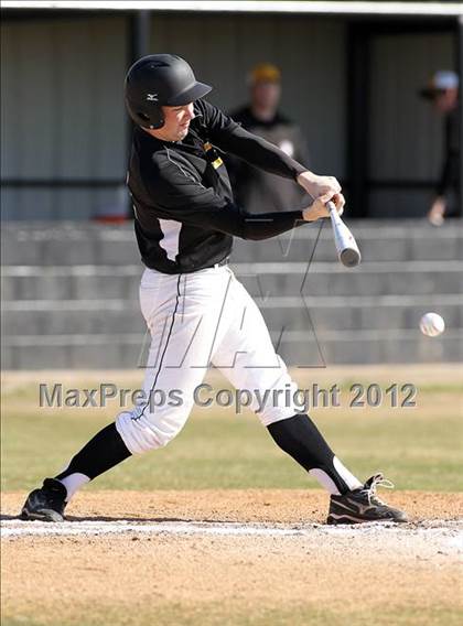 Thumbnail 2 in Crandall vs Rio Vista (Ferris Tournament) photogallery.