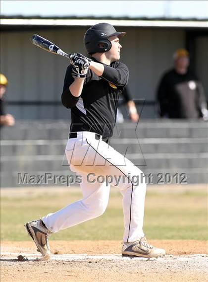 Thumbnail 3 in Crandall vs Rio Vista (Ferris Tournament) photogallery.