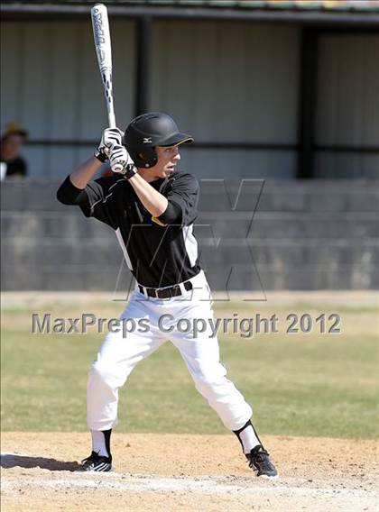 Thumbnail 2 in Crandall vs Rio Vista (Ferris Tournament) photogallery.